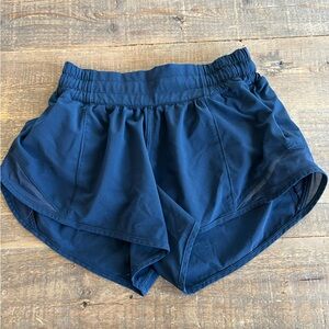 Size 2 Hotty Hot High-Rise Lined Short 2.5" in Navy